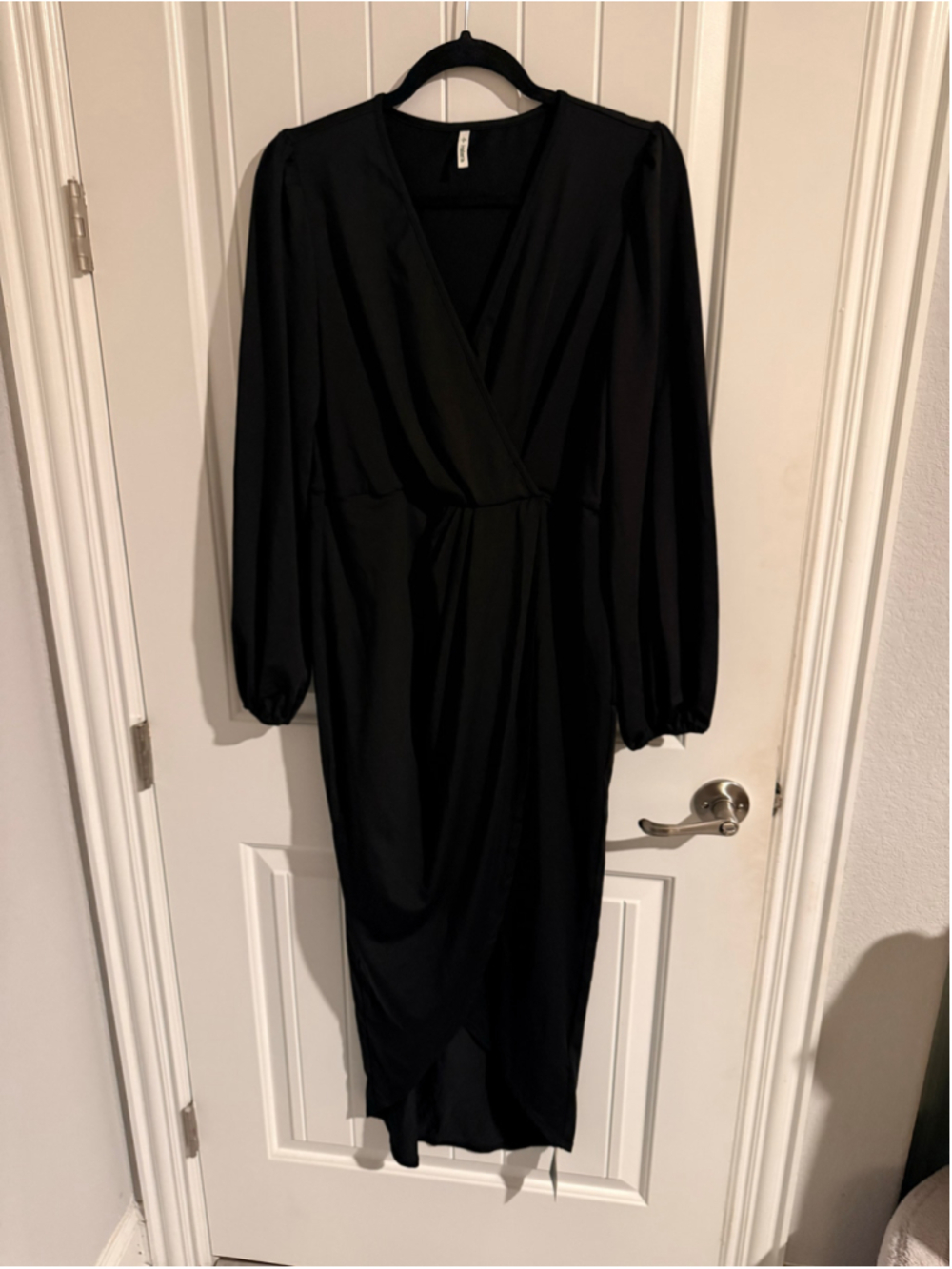 🖤 NWT Halara Black Faux-Wrap Midi Dress — Size L